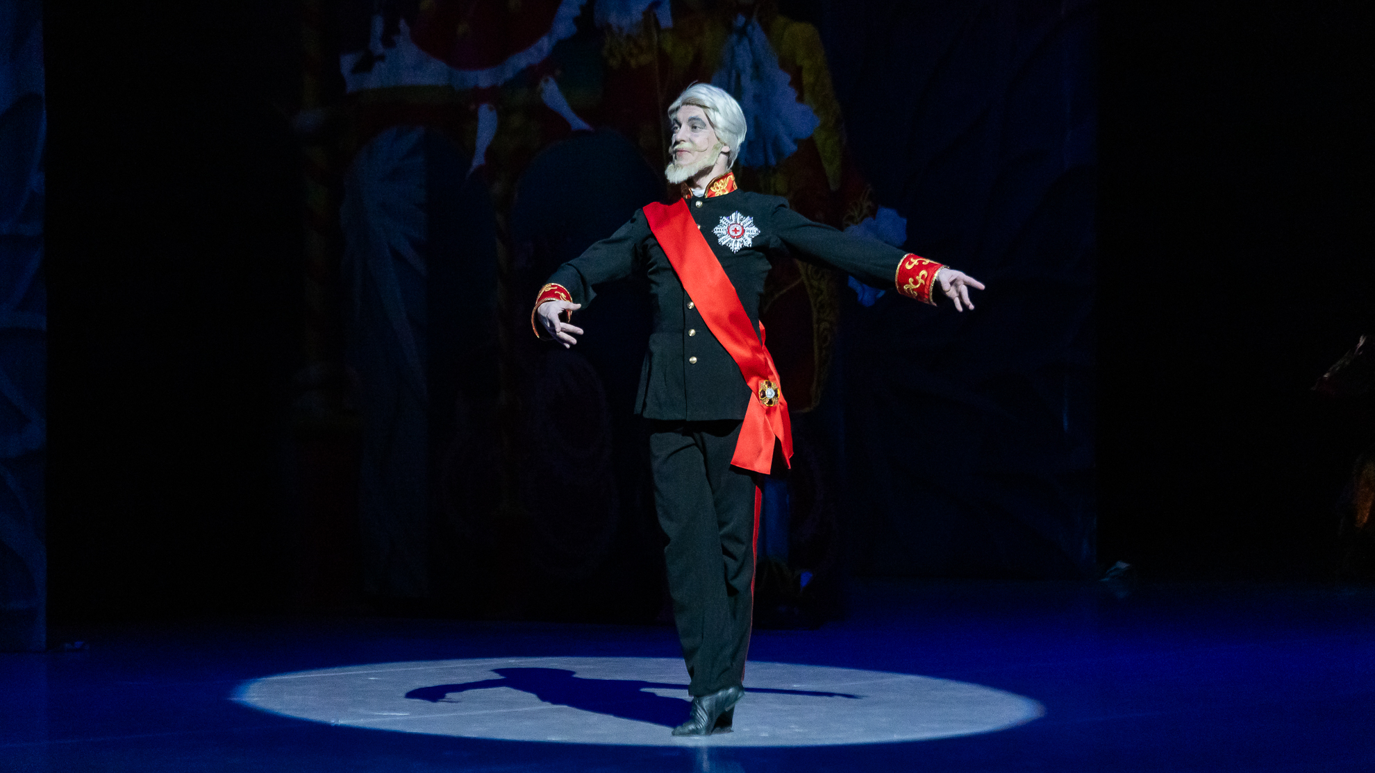 Продавец игрушек