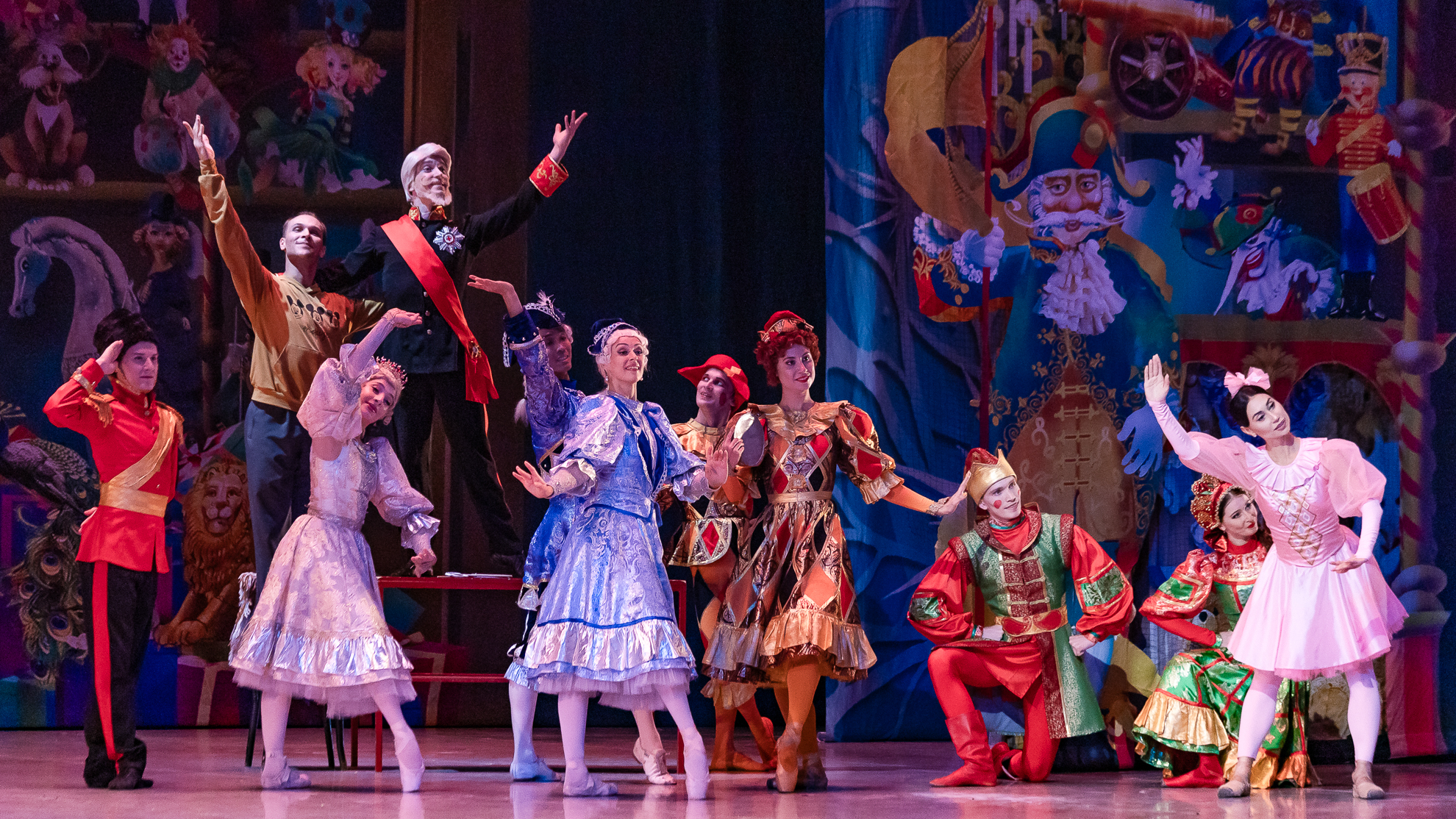 Продавец игрушек