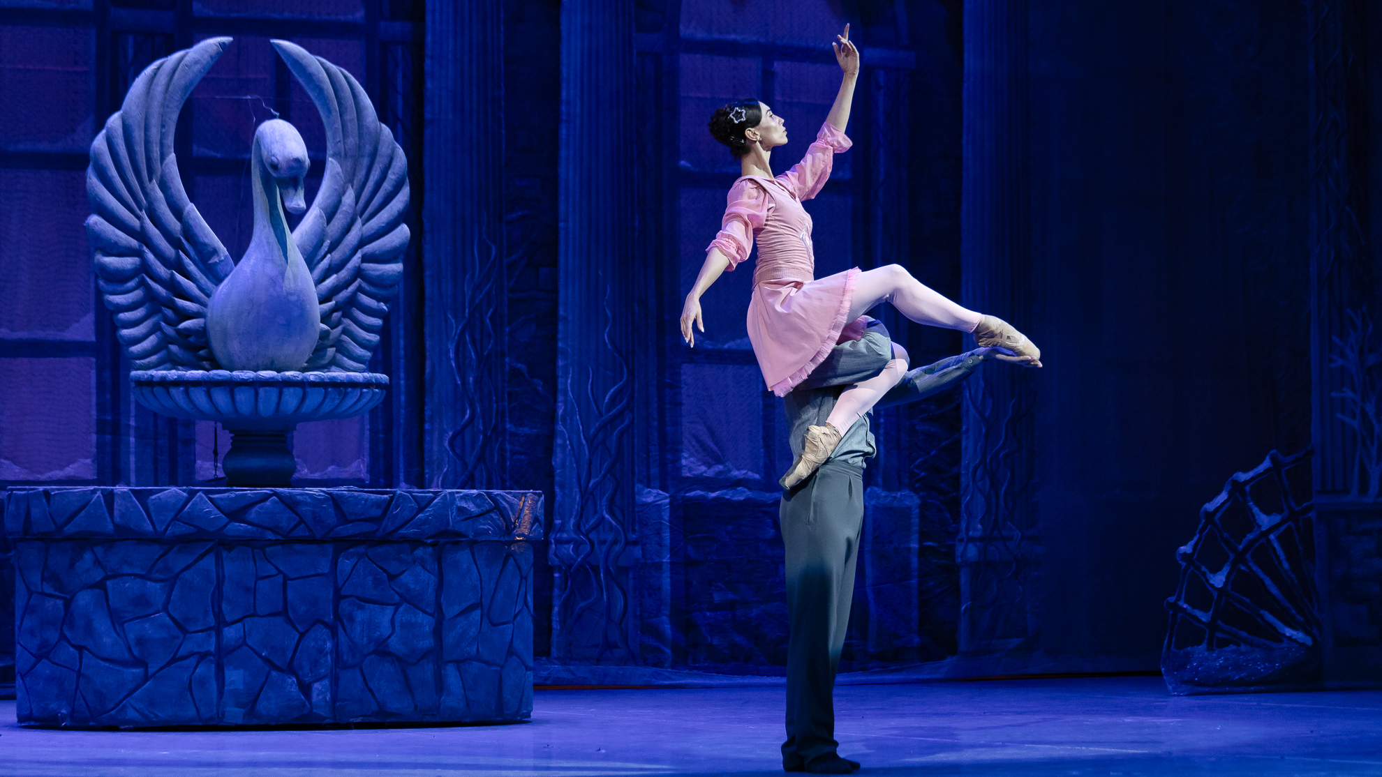 Продавец игрушек