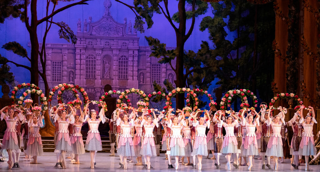 В продажу поступил Театральный абонемент № 4