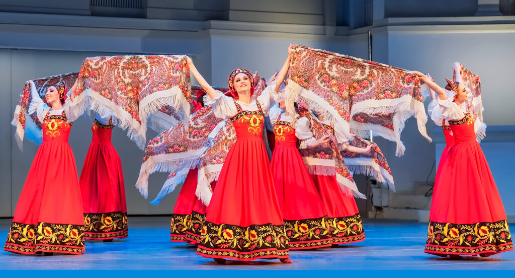 Гастроли Заслуженного государственного академического ансамбля песни и танца «Донбасс»